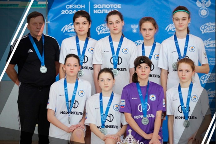 Кировские спорстмены отличились в баскетболе, футболе и на коньках