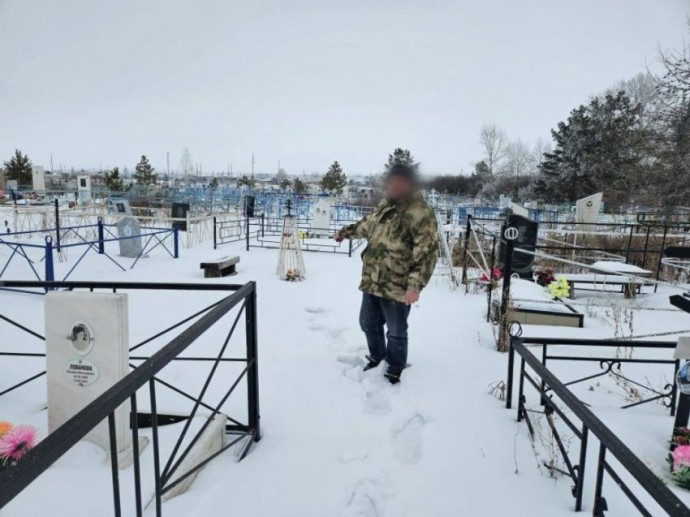Магнитогорец воровал ограждения с кладбищ