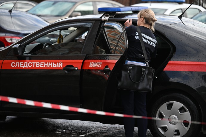 СК: Москвич избил женщину, поджег квартиру с ней и ушел СК: Москвич избил женщину, поджег квартиру с ней и ушел