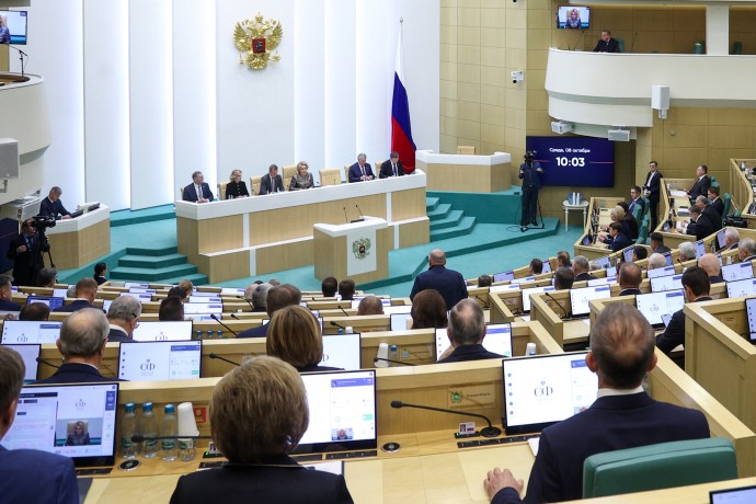 Матвиенко поручила сенаторам изучить работу школьных медпунктов Матвиенко поручила сенаторам изучить работу школьных медпунктов