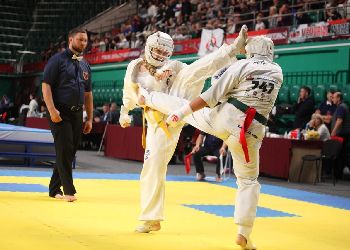 Амурчане завоевали пять медалей на международных соревнованиях по киокусинкай Амурчане завоевали пять медалей на международных соревнованиях по киокусинкай