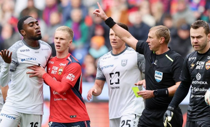 В "Балтике" уничижительно высказались о судействе матча РПЛ с ЦСКА В "Балтике" уничижительно высказались о судействе матча РПЛ с ЦСКА