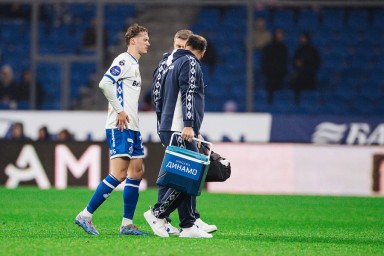 В "Динамо" рассказали о травме Миранчука: "Уровень боли не позволил продолжить матч"