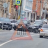На перекрестке в центре Пензы случилась жесткая авария