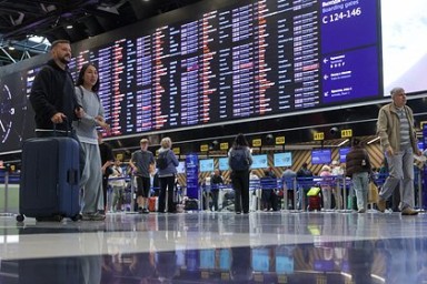 Сразу в трех российских аэропортах ввели ограничения на полеты