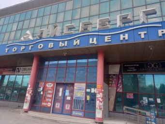 В Астрахани заметили оживление в «мёртвом» торговом центре