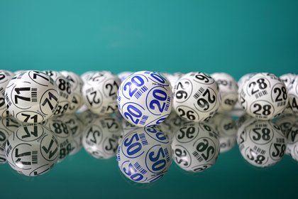 Россиянин выиграл в лотерею 10 миллионов рублей