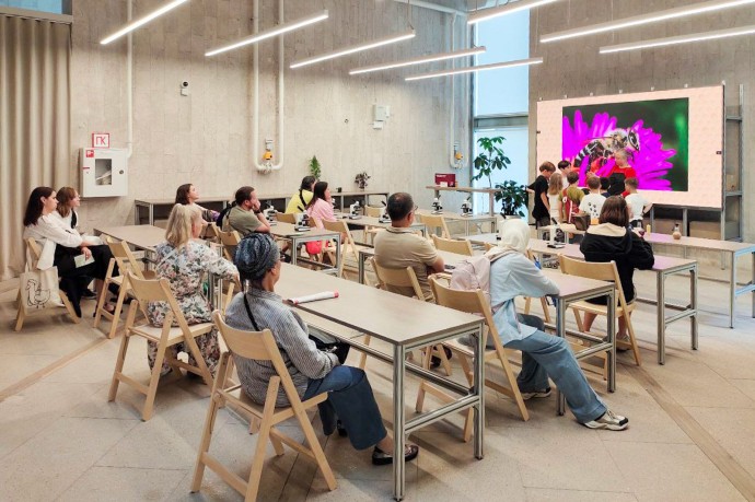 Природа под микроскопом: в осенние каникулы в «Биокластере» на ВДНХ пройдет программа для школьников