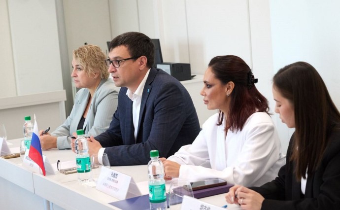 Южно-Сахалинск и Хэйхэ будут сотрудничать в сфере здравоохранения и образования Южно-Сахалинск и Хэйхэ будут сотрудничать в сфере здравоохранения и образования