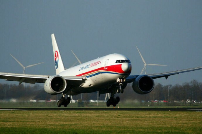 Reuters: США хотят запретить авиакомпаниям Китая летать через Россию