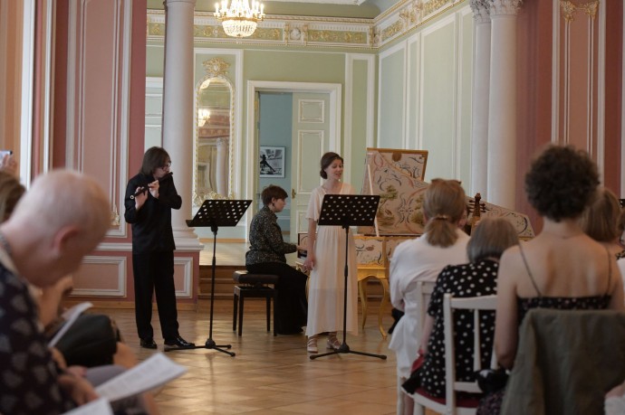 «Барокко в белую ночь»: петербуржцев обучат танцам эпохи барокко и историческому исполнительству «Барокко в белую ночь»: петербуржцев обучат танцам эпохи барокко и историческому исполнительству