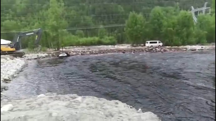 На севере Бурятии восстановлен проезд на аварийном участке дороги