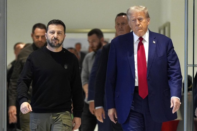 Трамп заявил, что не считает себя «большим поклонником» Зеленского