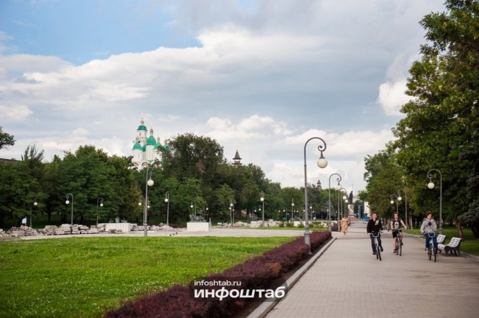 Площадь Ленина в Астрахани на 4 ночи закроют для автомобилистов