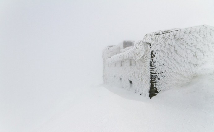 Метель на Сахалине и штормовой ветер на Курилах спрогнозировали синоптики