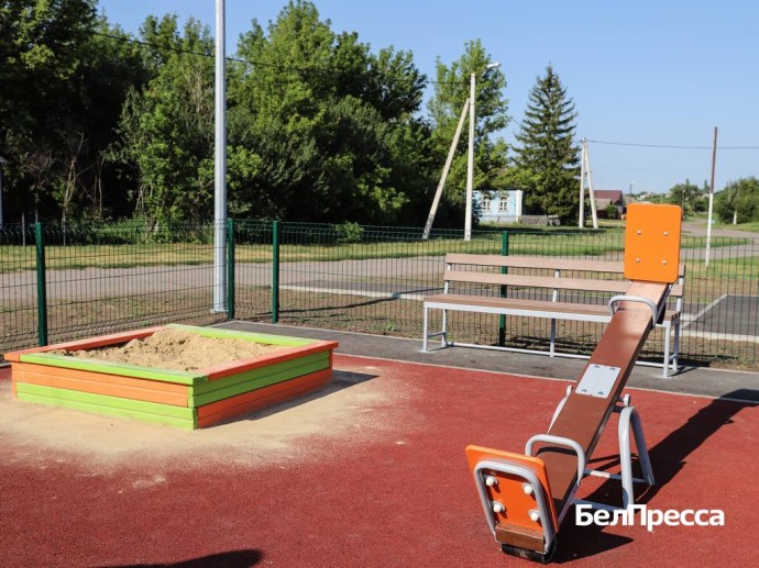 Волоконовцы пожаловались губернатору на ужасное качество детской площадки в муниципалитете Волоконовцы пожаловались губернатору на ужасное качество детской площадки в муниципалитете