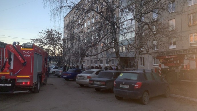 В Уфе из жилого дома экстренно эвакуировали 50 жильцов