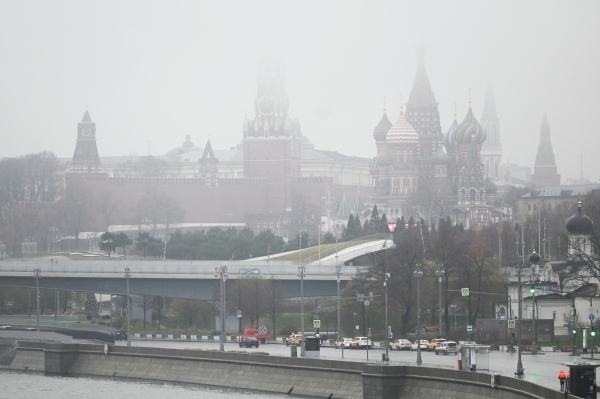 Власти Москвы призвали горожан быть внимательными из-за гололедицы Власти Москвы призвали горожан быть внимательными из-за гололедицы
