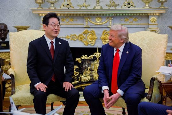 Трамп встретится с президентом Южной Кореи в ходе азиатского турне Трамп встретится с президентом Южной Кореи в ходе азиатского турне