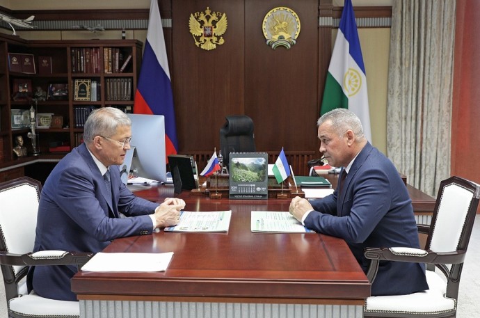 Радий Хабиров встретился с главой Салавата Маратом Загидуллиным Радий Хабиров встретился с главой Салавата Маратом Загидуллиным