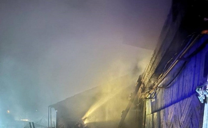 Никто не пострадал: появились подробности пожара в Луговом от МЧС