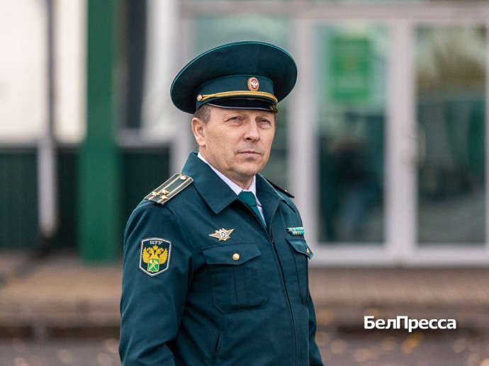Нужное направление. Каким принципам следует белгородский таможенник в отношениях с людьми Нужное направление. Каким принципам следует белгородский таможенник в отношениях с людьми