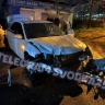 Пьяные подростки разбили седан о Subaru XV во Владивостоке