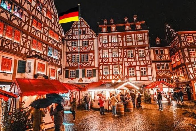 Германия — Рождественский рынок на мушке — спецназ успел