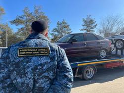 У женщины арестовали автомобиль за долги его прежнего владельца