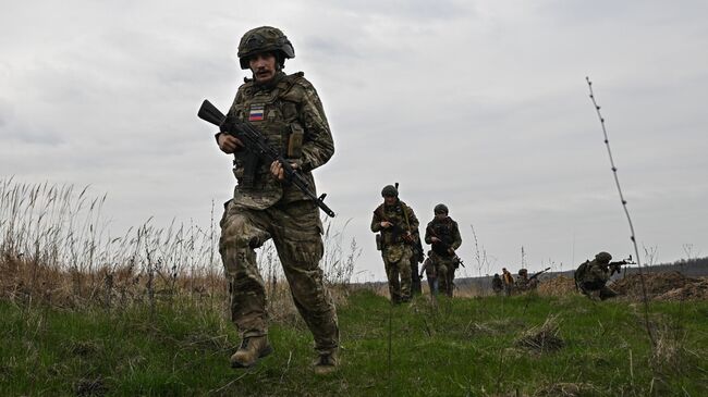 ВС России взяли под контроль часть трассы на Купянск, заявил Марочко