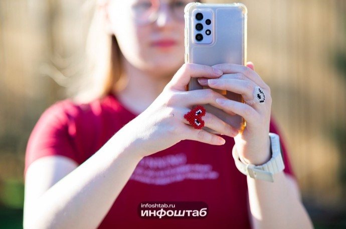 Сбер предупреждает о распространении в социальных сетях поддельных видео с дипфейками медийных персон