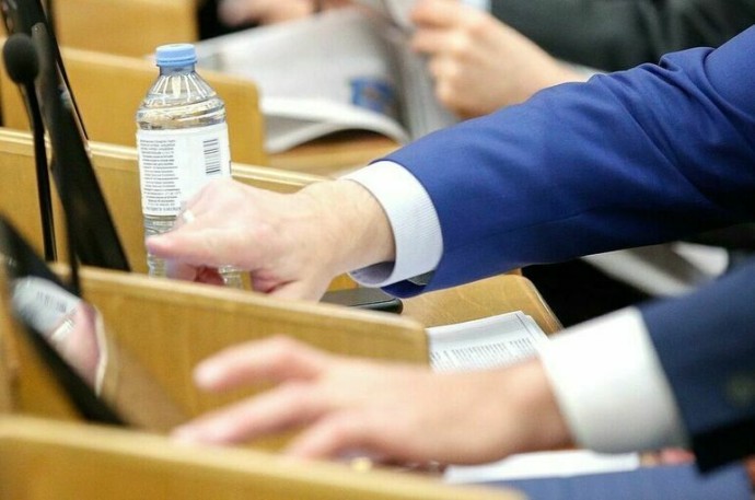 Депутаты рассмотрят запрет торговли табаком на остановках Депутаты рассмотрят запрет торговли табаком на остановках