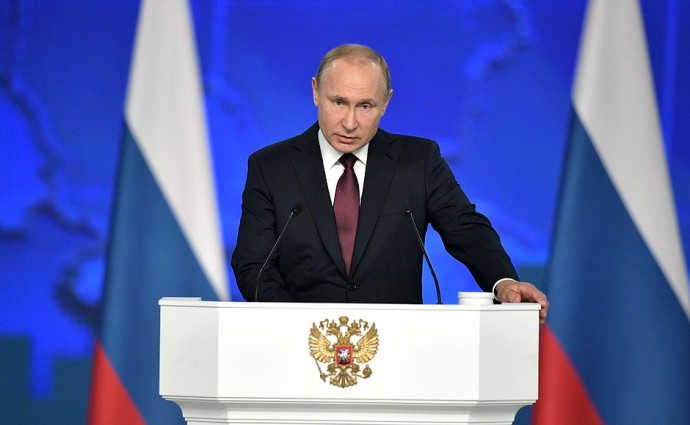 Путин объявил перемирие в дни 80-летия Победы