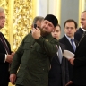 Рамзан Кадыров вручил сыну Адаму медаль Героя Чечни