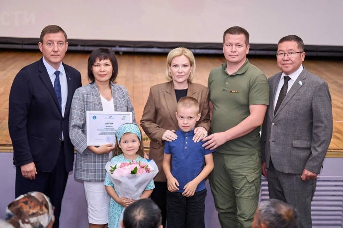 Ольга Любимова вручила медали «За любовь и верность» в Республике Алтай