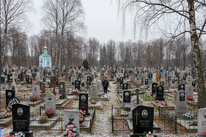 В Самаре ищут подрядчика для ликвидации провала на кладбище