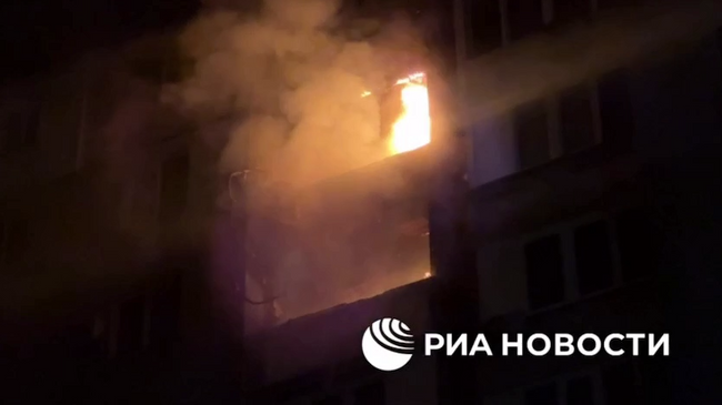 В Донецке потушили пожар, возникший после попадания БПЛА в дом