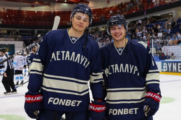 Хоккеист "Металлурга" стал лучшим игроком турнира