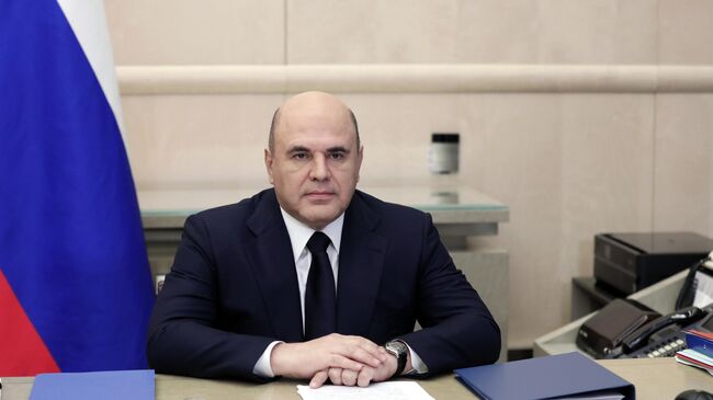 Мишустин рассказал об уверенном росте производства компьютеров в России