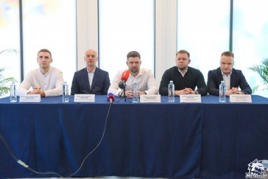 Вход на матчи "Металлурга" будет бесплатным