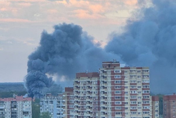Пожар произошёл на территории мясокомбината в подмосковном Раменском