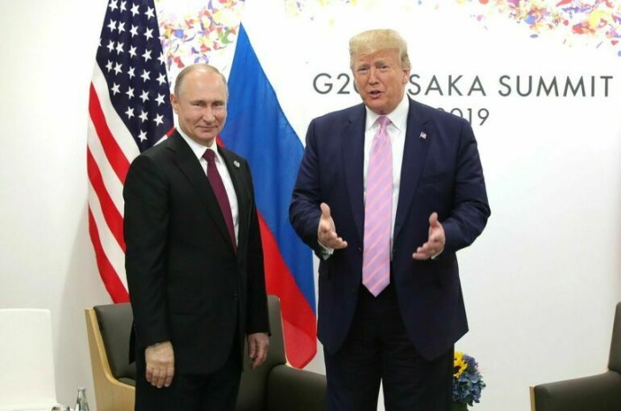 Трамп заявил, что Путин попросил его помочь урегулировать конфликт на Украине