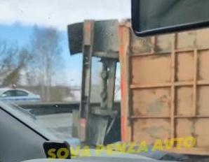 На трассе М5 в Пензенской области перевернулся грузовик