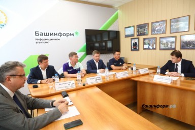 В Уфе откроют бесплатные секции по плаванию, футболу и лыжным гонкам