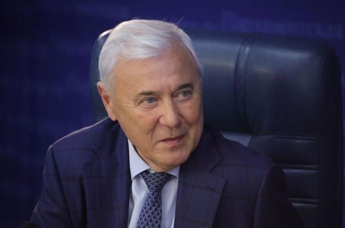 Депутат Аксаков предложил ввести школьный предмет по финансовой безопасности Депутат Аксаков предложил ввести школьный предмет по финансовой безопасности
