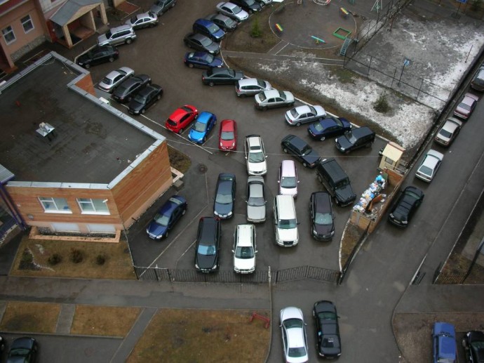 Районные администрации усилили контроль за содержанием придомовых территорий в Перми