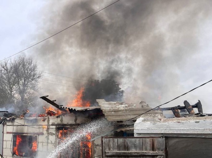 Три частных дома сгорели за сутки в результате атак ВСУ на Белгородскую область