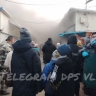 На популярном рынке во Владивостоке загорелись павильоны