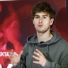 Российский фигурист отказался отвечать на вопрос о заработке