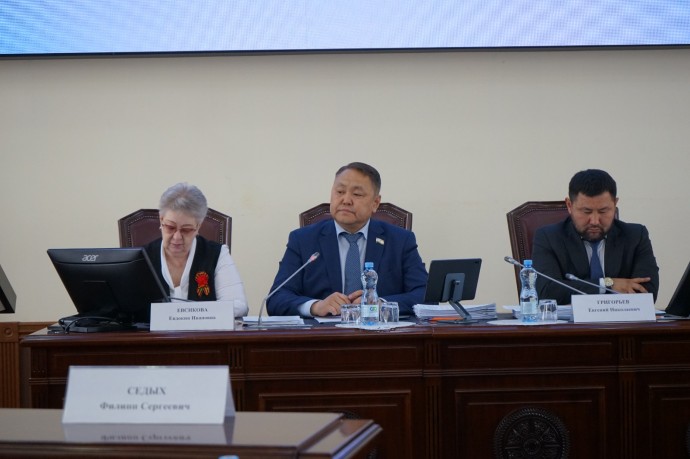 Якутская городская Дума провела шестнадцатую сессию